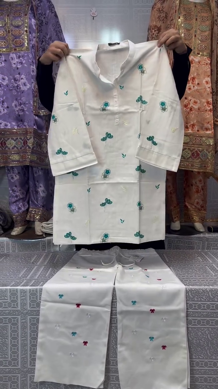 Elegant White Kurta Set – Everyday Grace