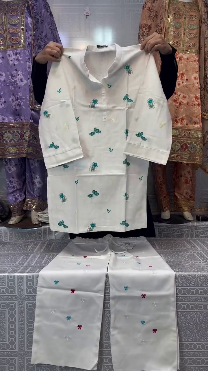 Elegant White Kurta Set – Everyday Grace