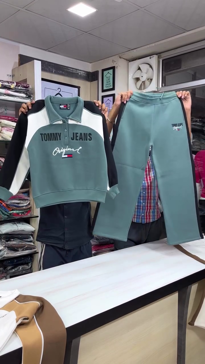 Premium Winter Co-Ord Set – Stylish Sweatshirt & Jogger Combo