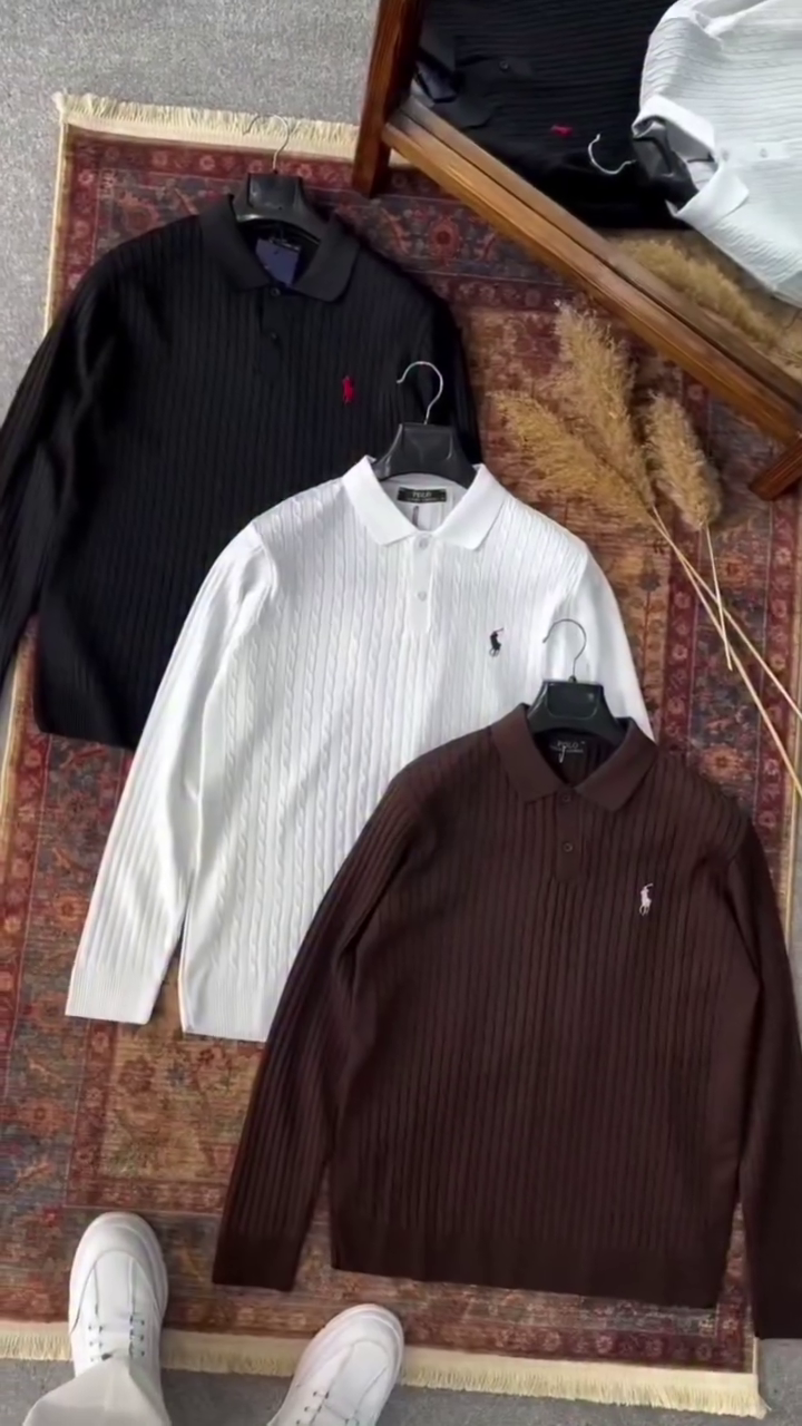 Winter Elegance in Maroon ❄️🍷