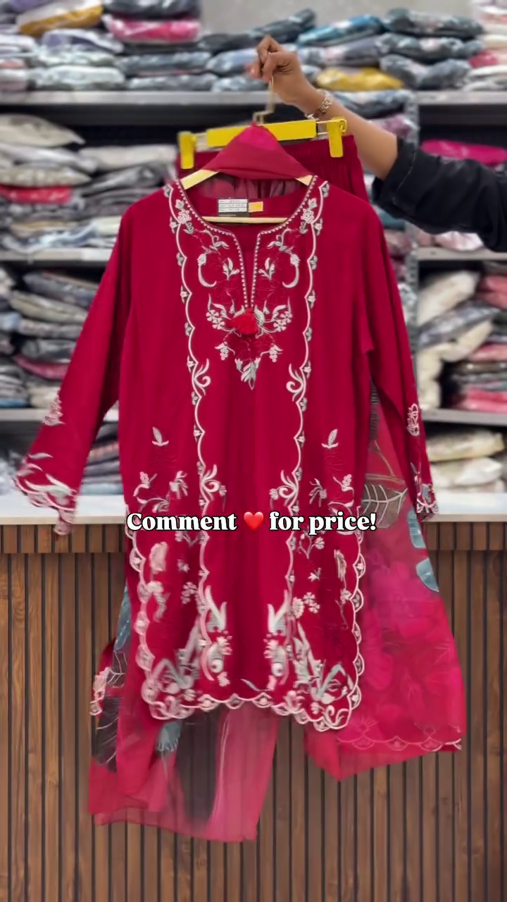 Elegant Cream Floral Embroidered Kurti – Grace in Every Detail