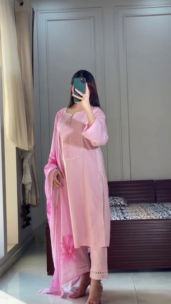 Delicate Pink Suit Set – Simple & Elegant Style