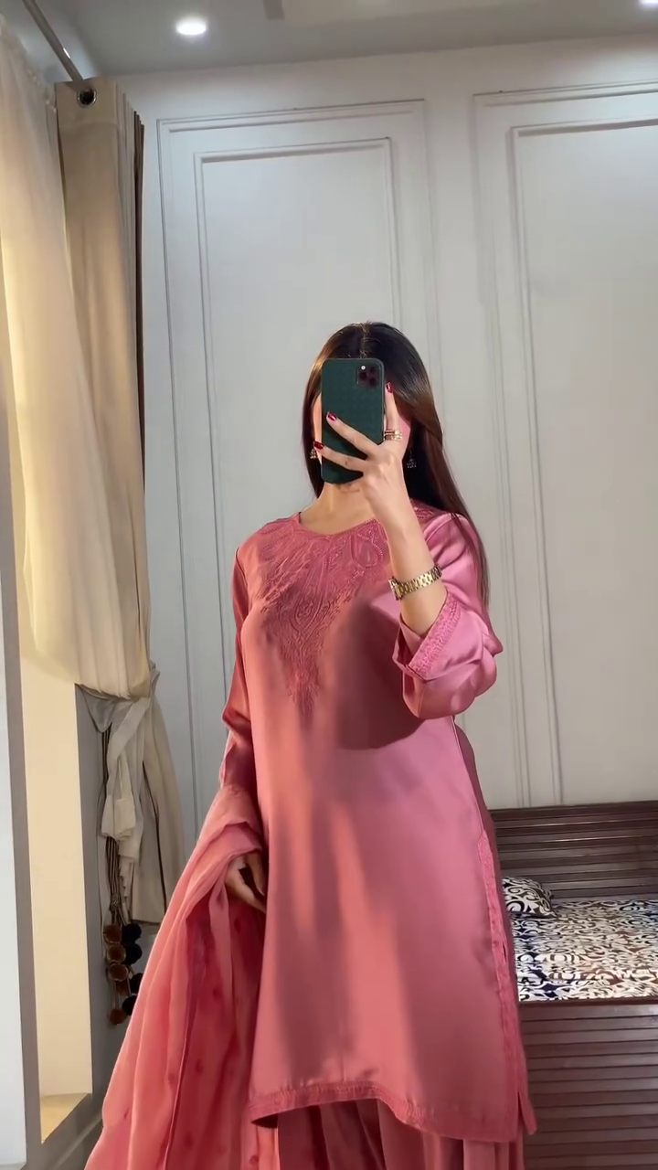 Elegant Dusty Rose Suit – Classic Festive Wear