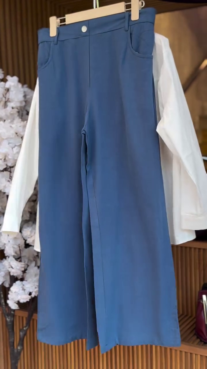 Modern Blue Wide-Leg Trousers for Contemporary Styling