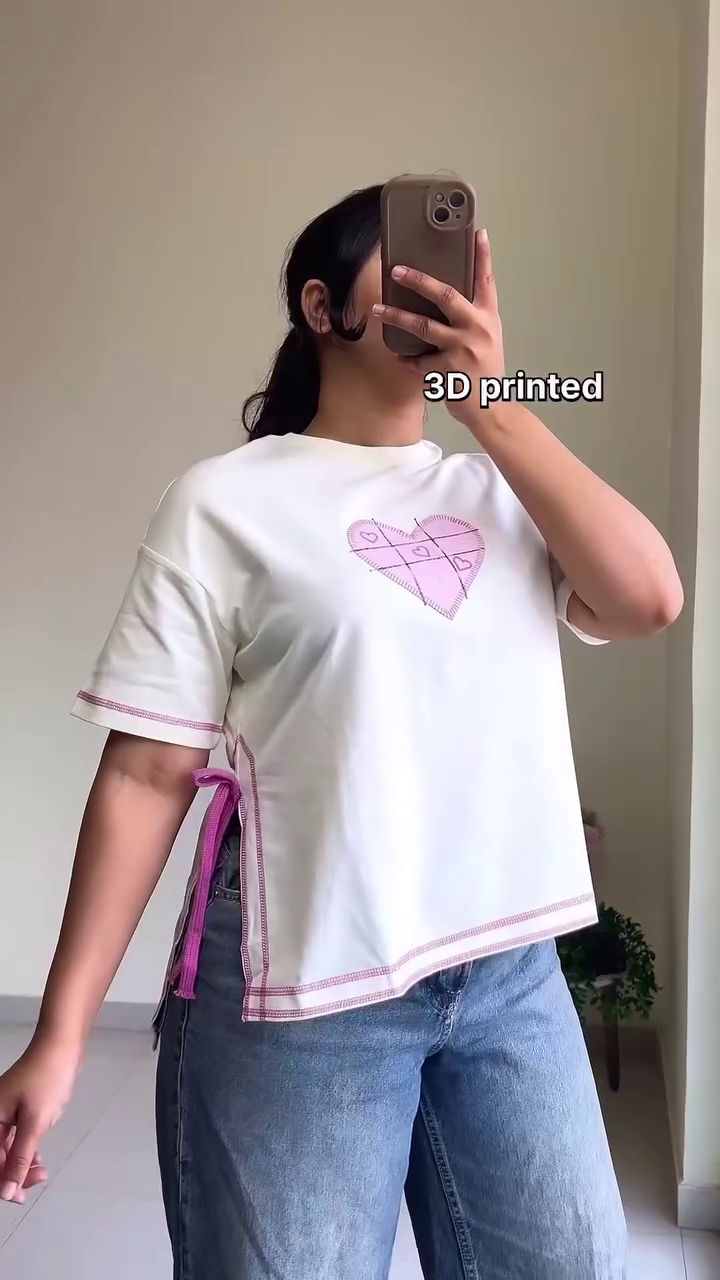 Oversized Graphic T-Shirt with Artistic Headphone Illustration