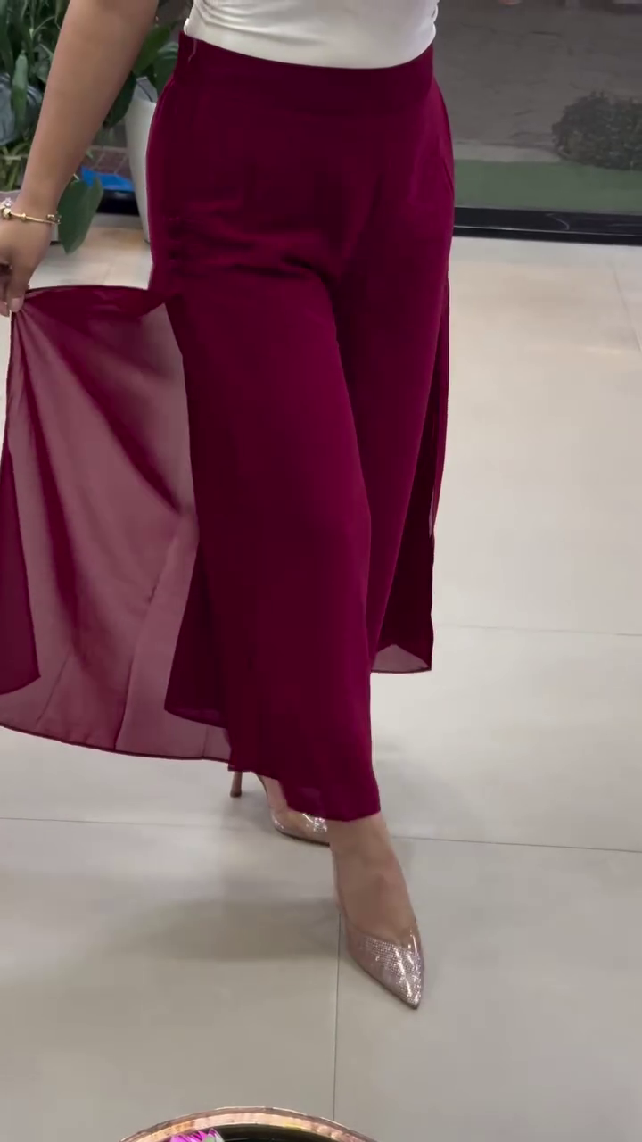 Stylish Maroon High-Waist Flared Pants – Elegant Modern Look