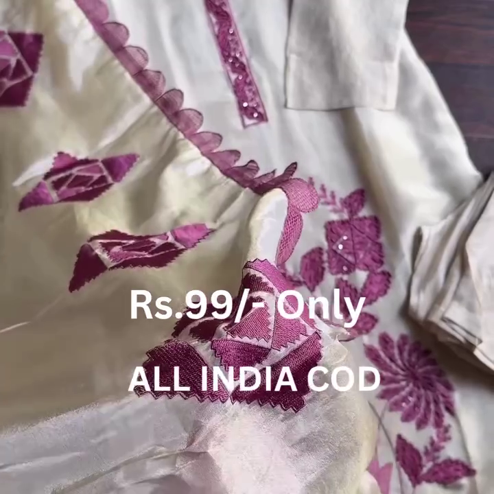 Elegant Cream Kurta with Pink Embroidery Detailing