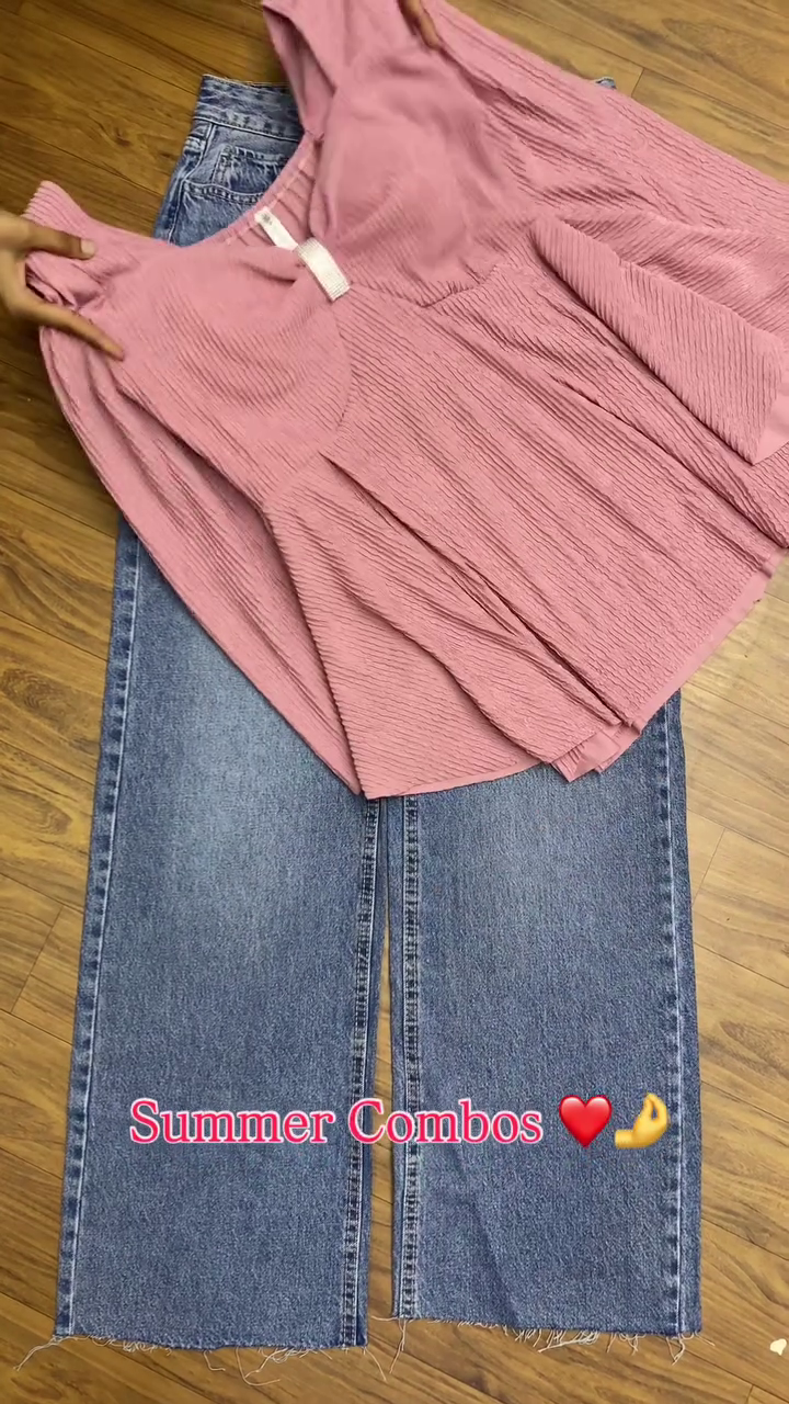 💖 Chic Summer Combo – Pink Top with Denim Elegance