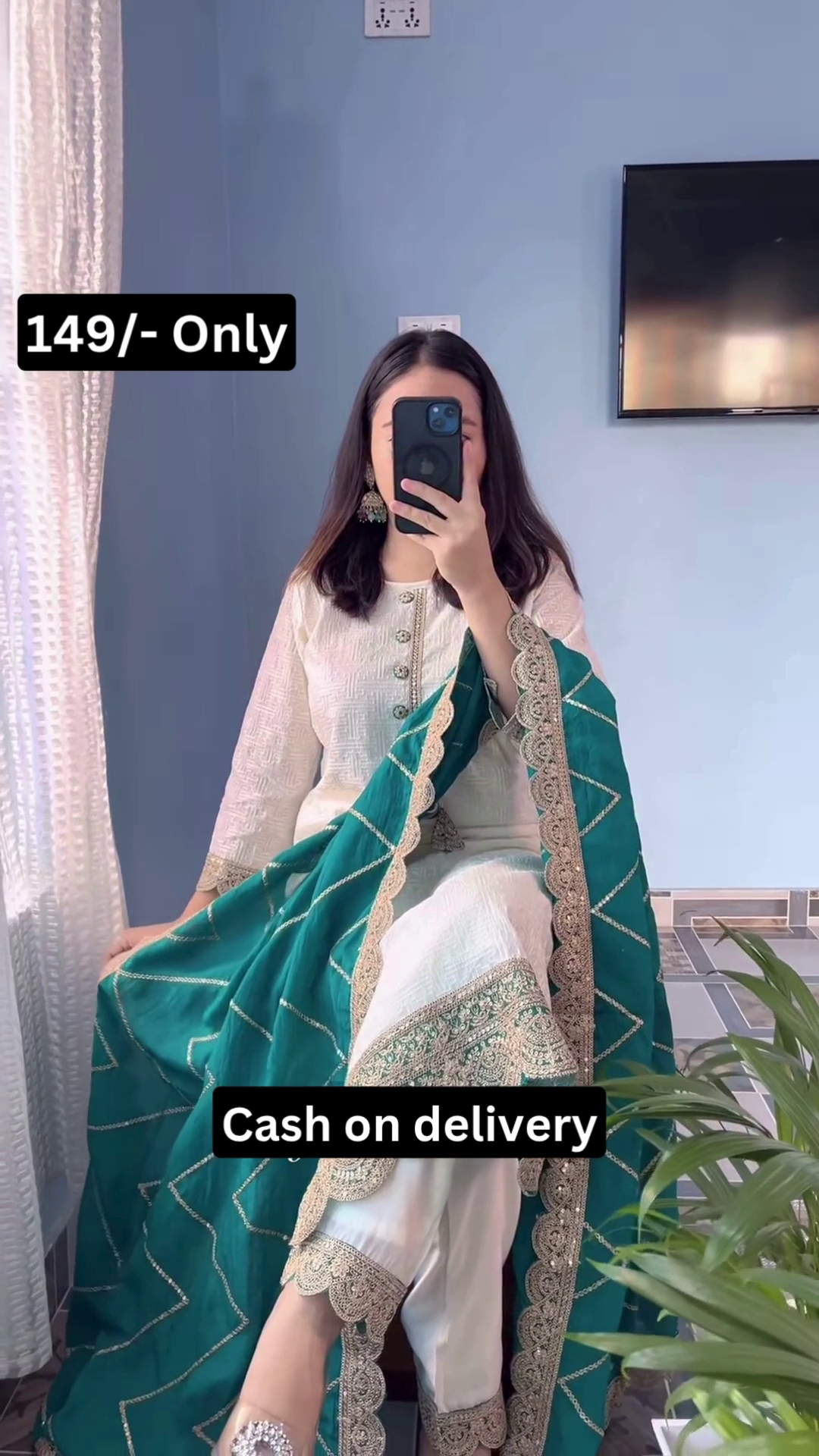 Elegant Everyday Look – White Kurta Set with Green Dupatta