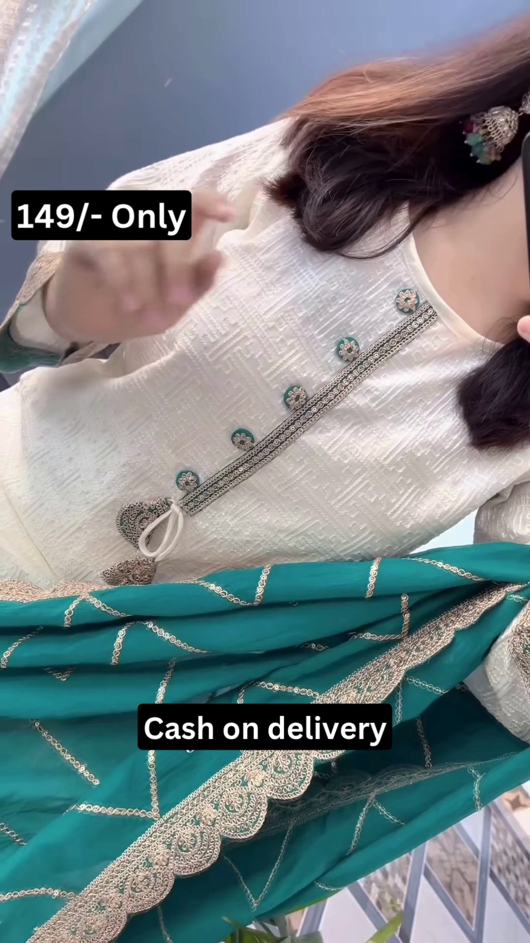 Elegant Everyday Look – White Kurta Set with Green Dupatta