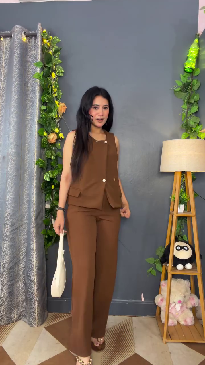 Chic Brown Co-ord Set – Elegant Power Look