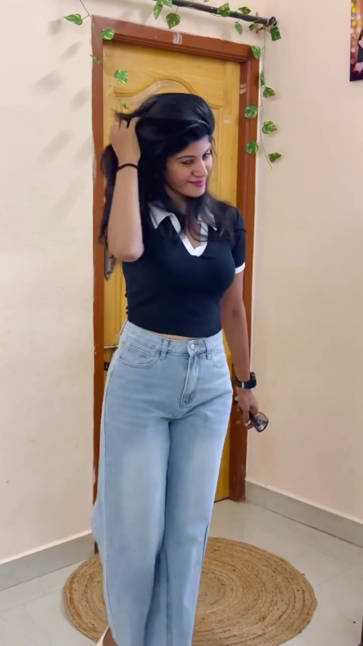 Classic Black Collar Top – Casual Chic Essential