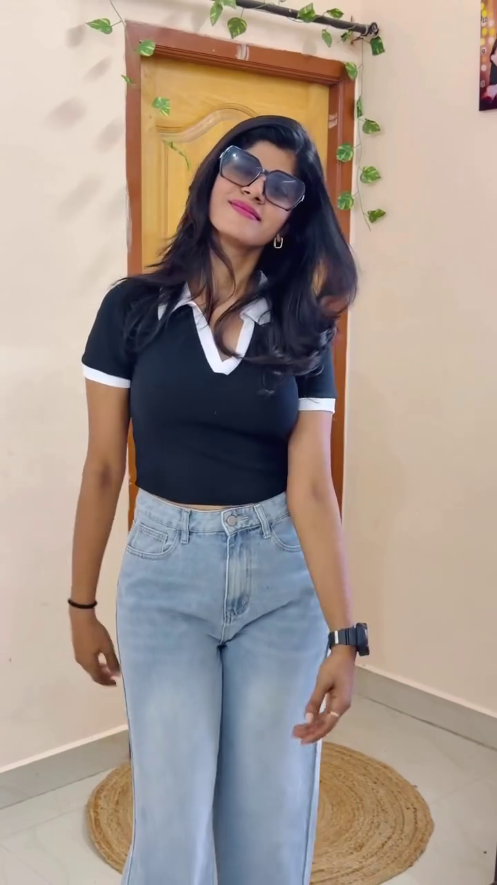 Classic Black Collar Top – Casual Chic Essential